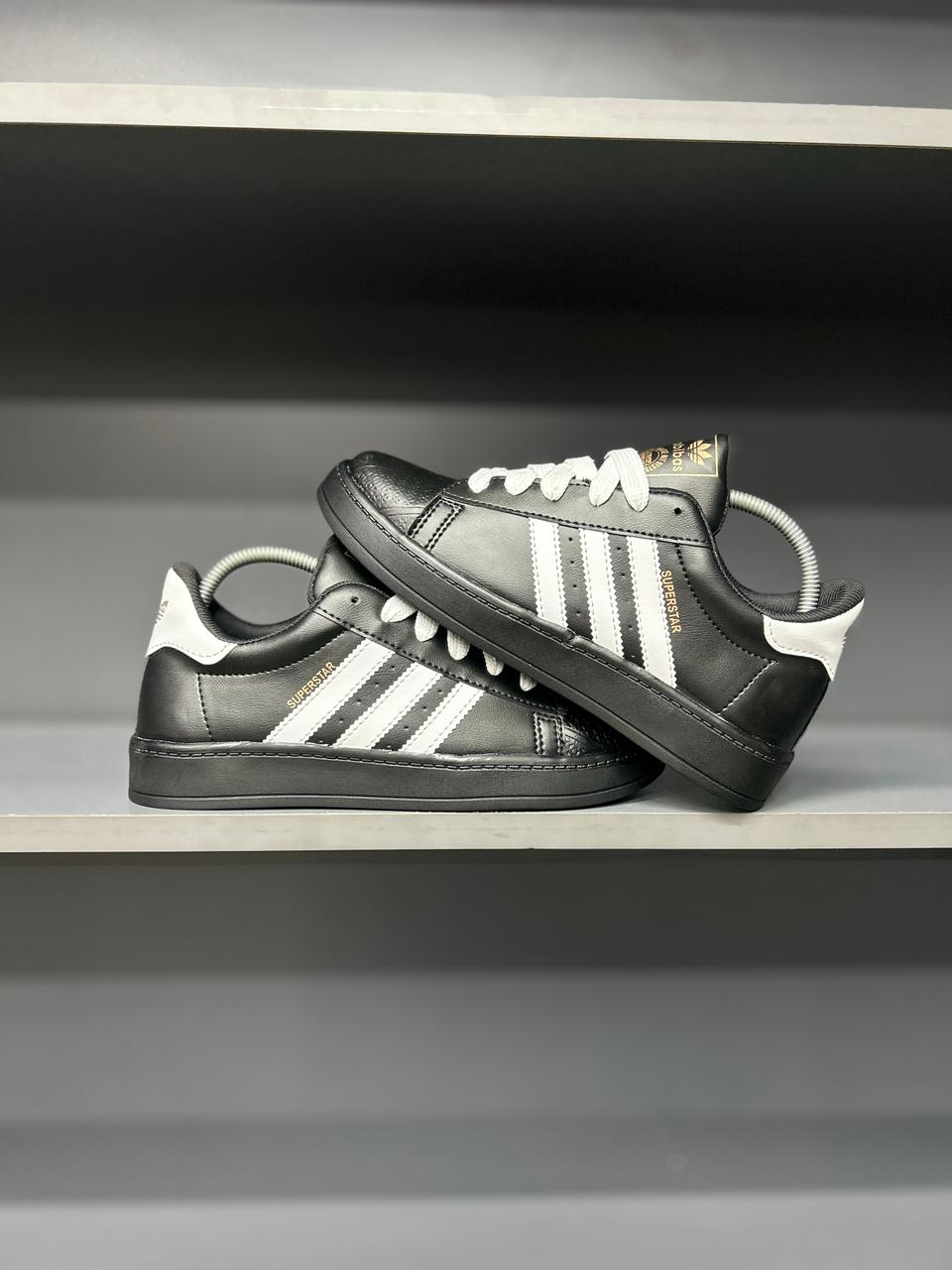 Adidas superstar