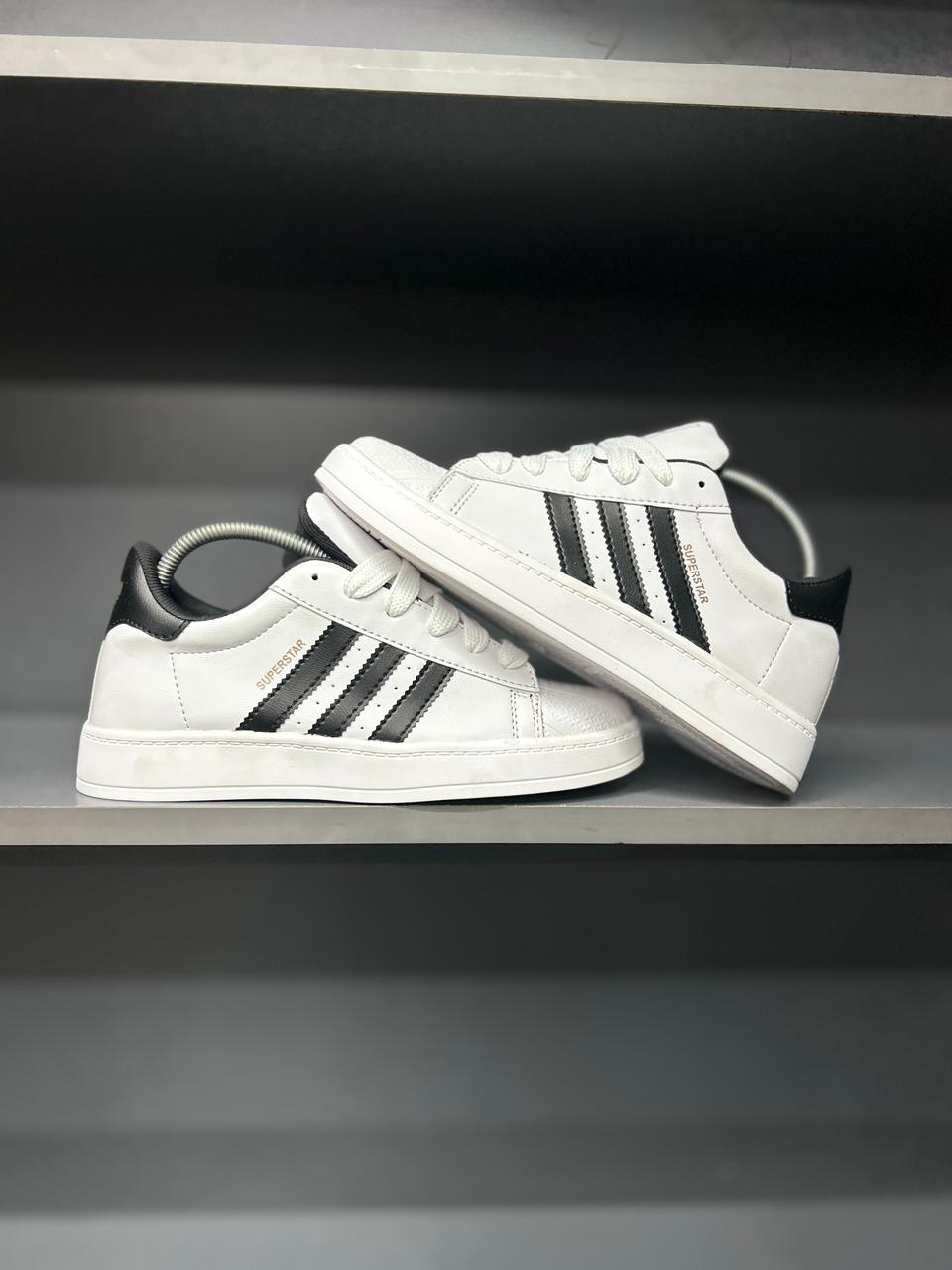 Adidas superstar