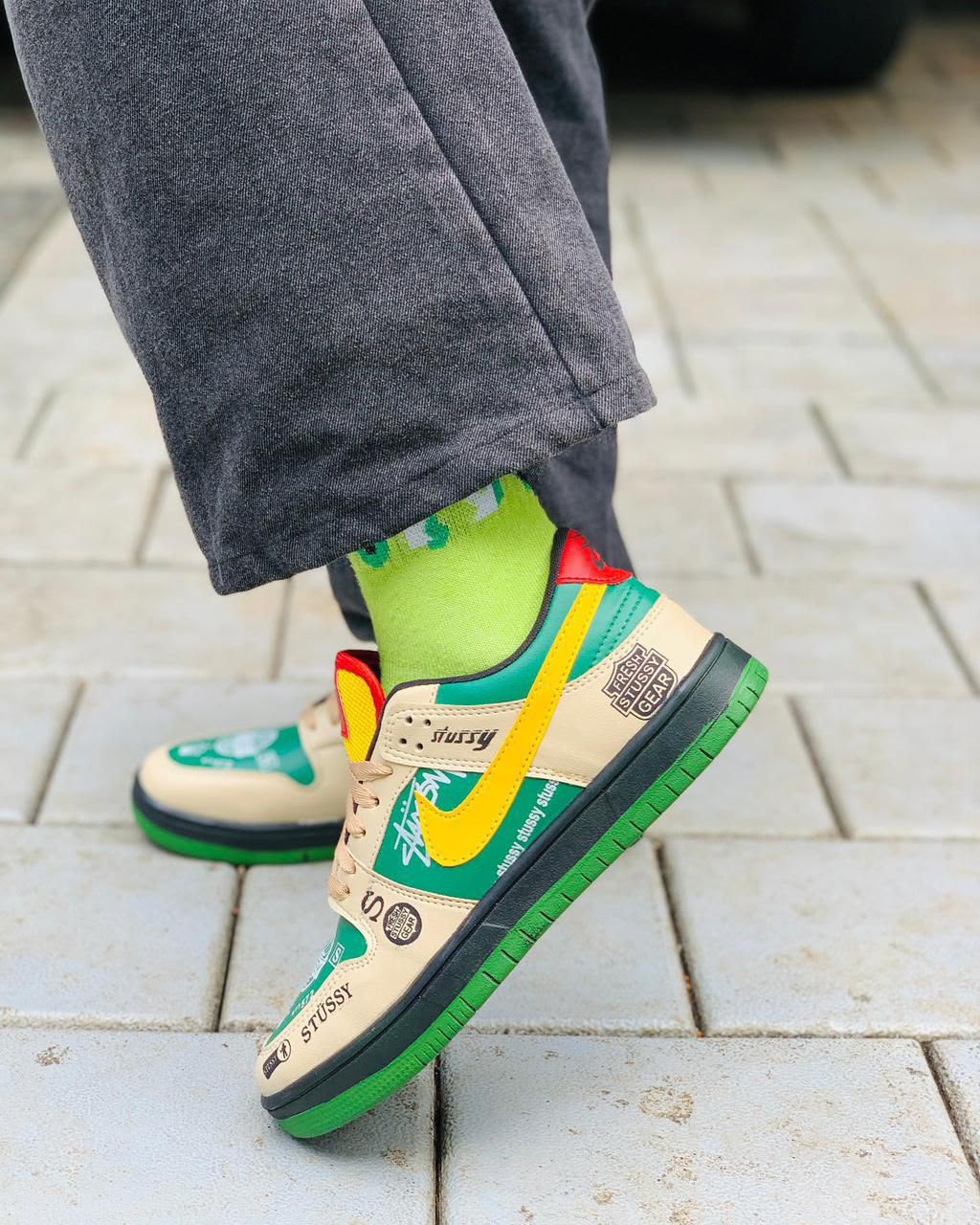 NIKE DUNK